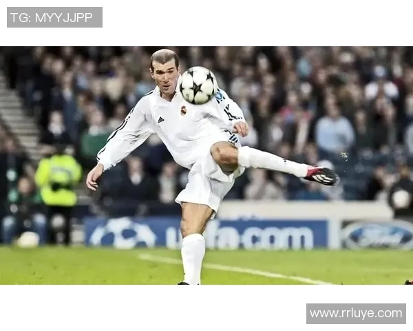 法国足球杂志评选百大球星揭晓 谁是足坛真正的传奇人物